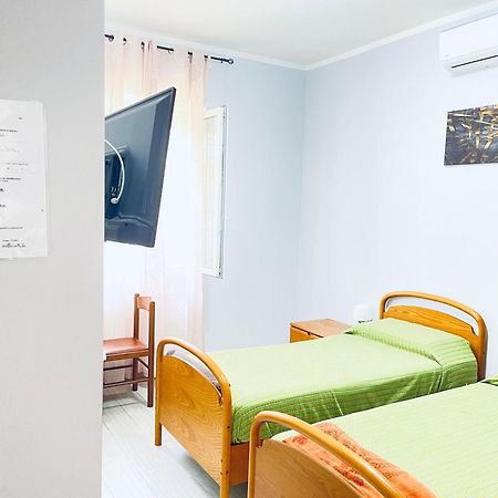 Affitta Camere Mattia Mottola Fiumicino Eksteriør billede